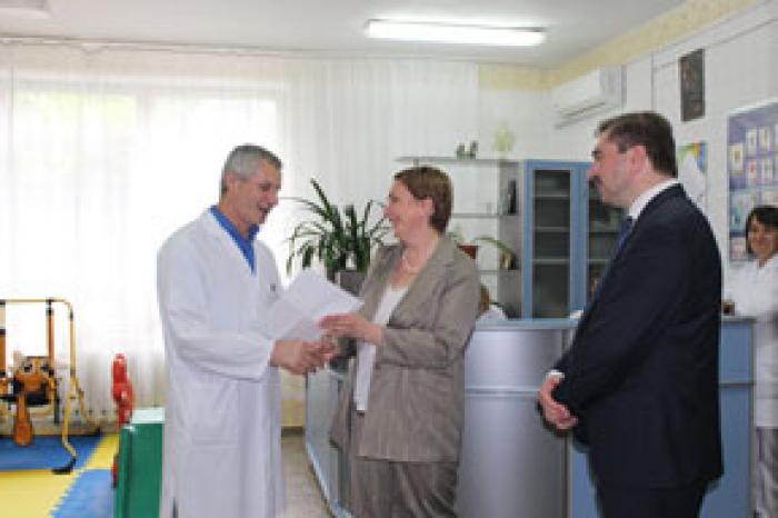 MOBIASBANCĂ DONEAZĂ MEDICAMENTE EFICIENTE PENTRU TRATAMENTUL COPIILOR CU ARSURI GRAVE