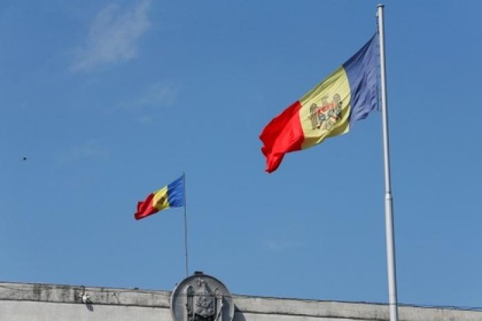 Молдавские оппозиционеры массово ринулись из страны