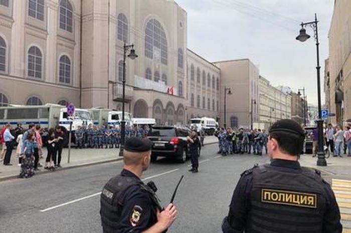 МВД назвало число задержанных участников акции в центре Москвы