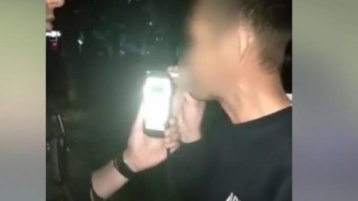 На Буюканах поймали вусмерть пьяного водителя мопеда