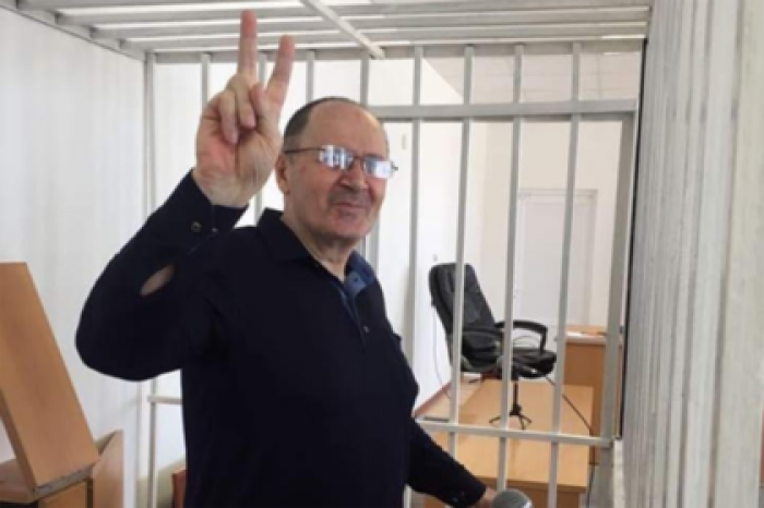 Нашедший секретные тюрьмы в Чечне правозащитник вышел на свободу