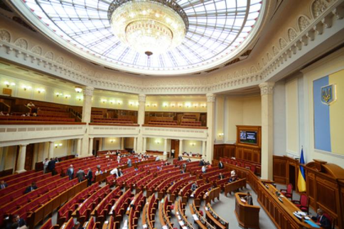 На выборы в Раду пойдут восемь Зеленских