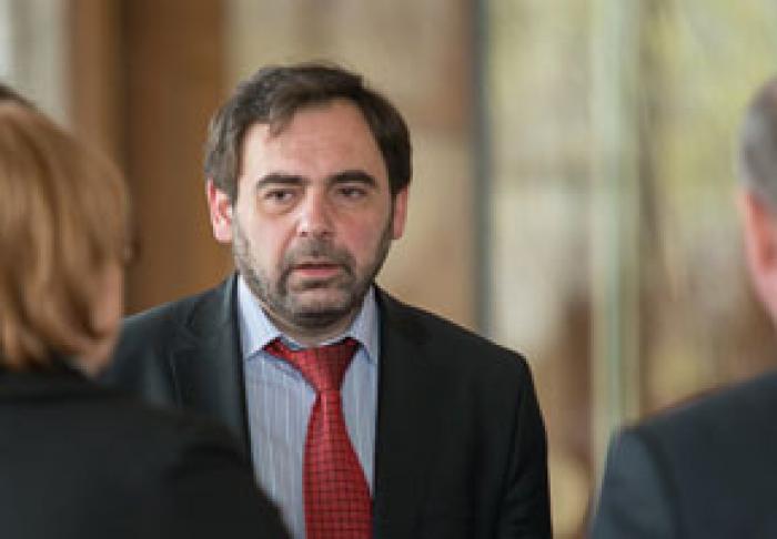 ÎN MOLDOVA NU ARE LOC UN CONFLICT AL PARTIDELOR POLITICE, CI O CONFRUNTARE ÎNTRE UZURPATORI ŞI POPOR – MARK TKACIUK