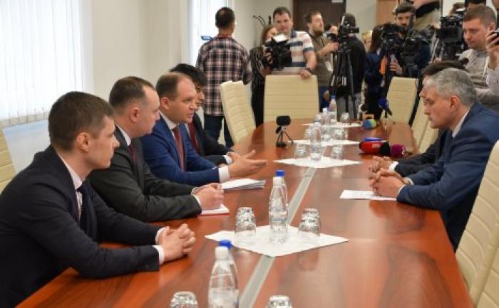 Политический аналитик: ПСРМ и ACUM идут к госперевороту при поддержке президента Молдовы