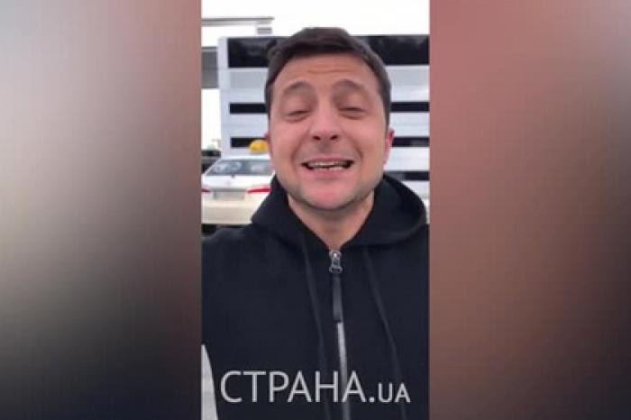 Появилось видео с просьбой Зеленского к Коломойскому вернуть долг
