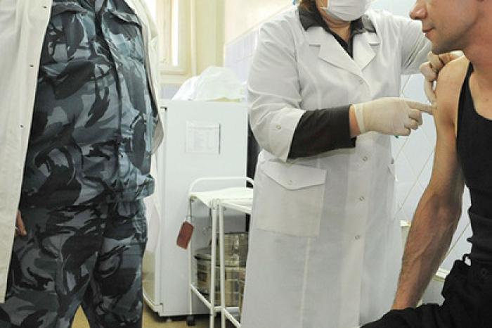 Пожаловавшиеся на блатных заключенные изрезали себя