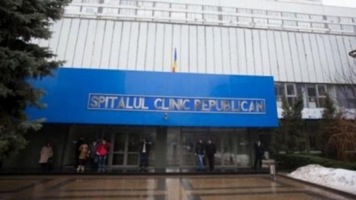 Пожилой мужчина сбросился с четвертого этажа РКБ