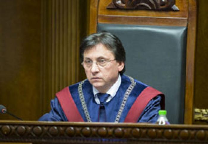 ПРЕДСЕДАТЕЛЬ КОНСТИТУЦИОННОГО СУДА МИХАЙ ПОАЛЕЛУНЖЬ ПОДАЛ В ОТСТАВКУ