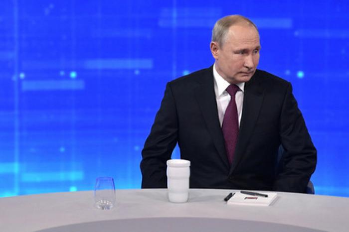 Путин прослезился в ходе прямой линии