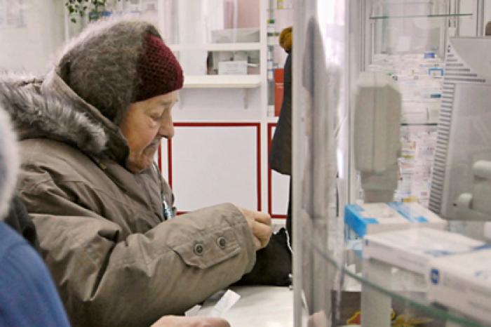 Путин распорядился снизить цены на жизненно важные лекарства