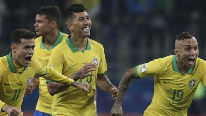 Сборная Бразилии по футболу с трудом пробилась в полуфинал Кубка Америки