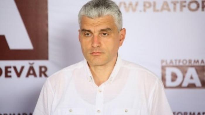 Слусарь объявил, что с августа власти не смогут платить зарплаты социальным ассистентам