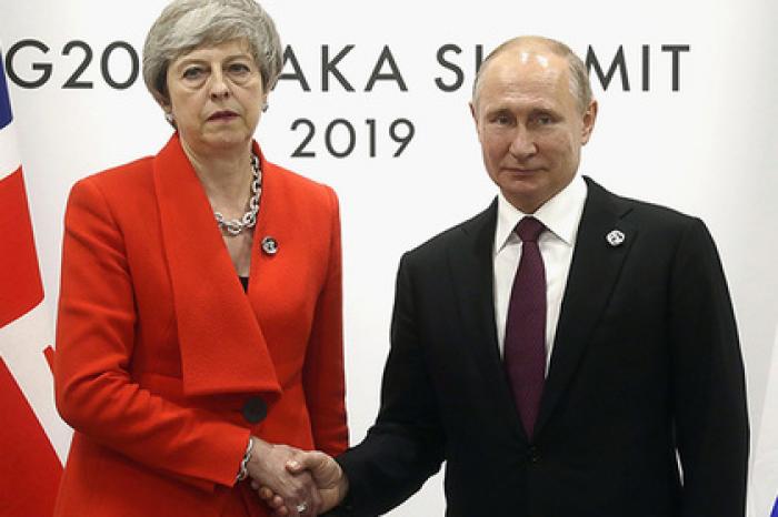 Стала известна тема беседы Путина и Мэй с глазу на глаз