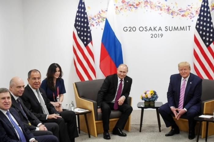 Трамп обещал серьезно обдумать приглашение Путина на 75-летие Победы