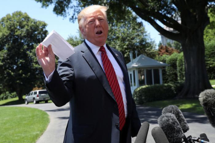 Трамп рассказал о действиях с компроматом из России