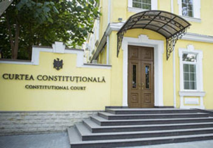 UN EXPERT AMERICAN CONSIDERĂ CĂ CURTEA CONSTITUŢIONALĂ „AR PUTEA EXTINDE TERMENUL PENTRU DIZOLVAREA PARLAMENTULUI”