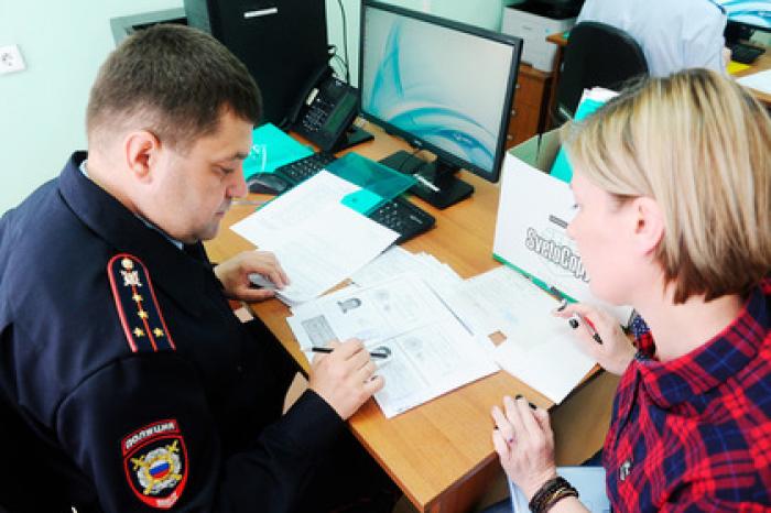 Зеленский попросил ЕС наказать российских чиновников за паспорта для Донбасса