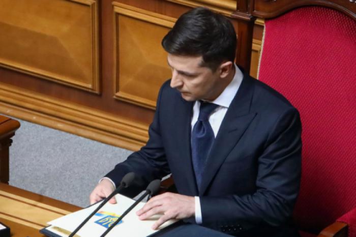 Зеленский решил не давить на судей
