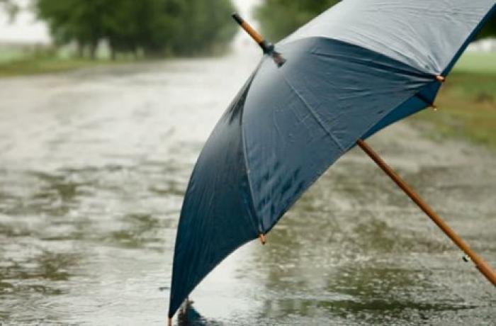 Жителей Молдовы ждут дождливые выходные: синоптики объявили штормовое предупреждение