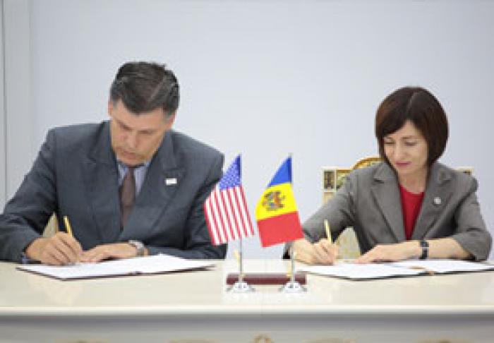 GUVERNELE SUA ŞI RM AU SEMNAT UN ACORD PRIVIND MAJORAREA CU $29 MIL. A ASISTENŢEI FINANCIARE AMERICANE PENTRU MOLDOVA
