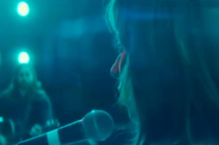 Харламов показал «реакцию» Шейк на роман Гаги и Купера