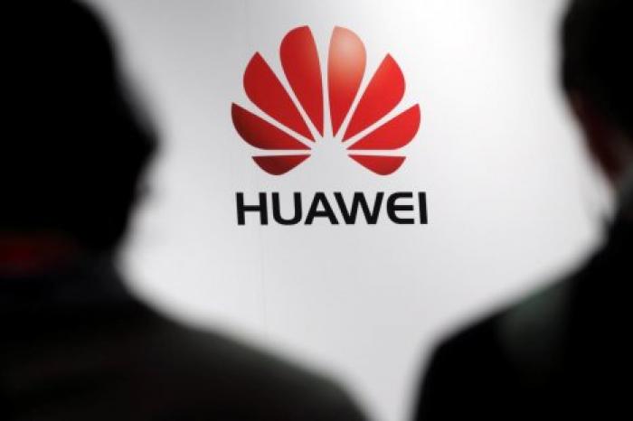 Huawei просит США вычеркнуть компанию из "черного списка"