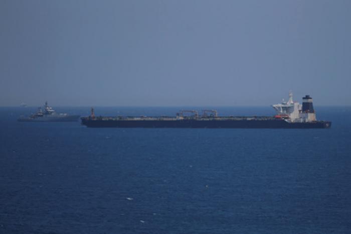 Иран объяснил захват арабского нефтяного танкера