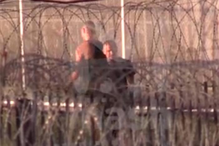 Кокорин и Мамаев сыграли в футбол в колонии