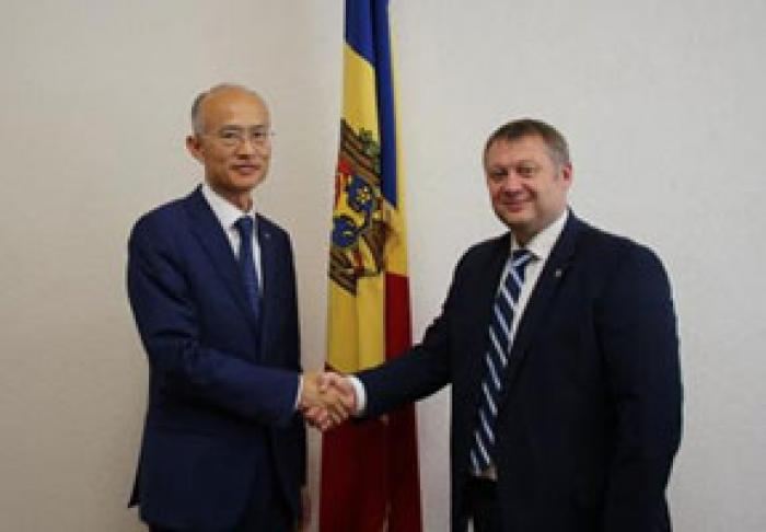 MINISTRUL ECONOMIEI I-A PROMIS AMBASADORULUI CHINEI SĂ ELIMINE TOATE BARIERELE CREATE ARTIFICIAL ÎN CALEA INVESTITORILOR