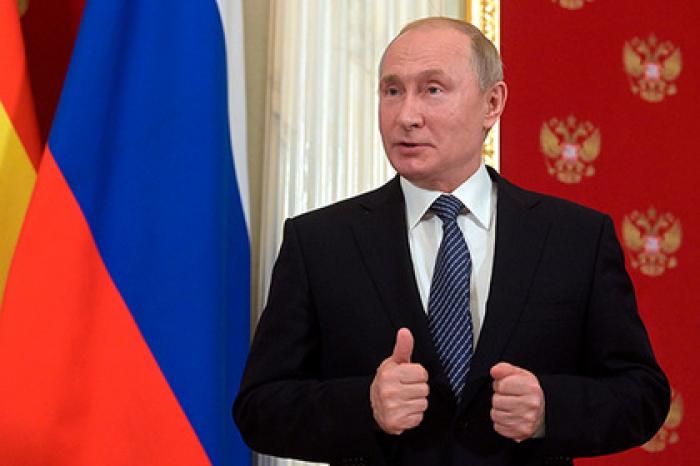 Москва прокомментировала первый разговор Путина и Зеленского