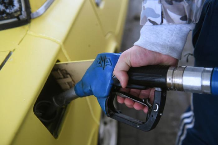 Нефтяников пообещали наказывать за дорогой бензин