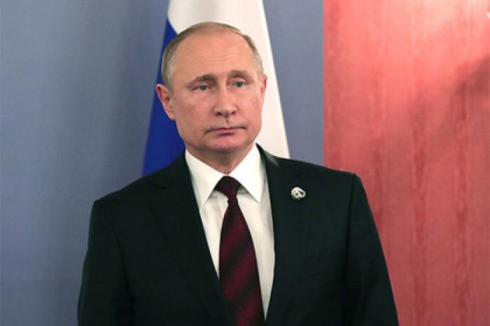 Песков удивился вниманию к термосу Путина