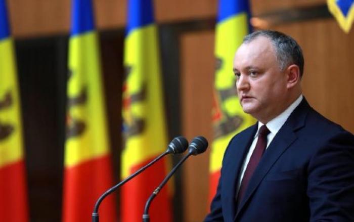 Президент признал ошибку правительства, объявившего повысить налоги без консультаций с профсоюзами и бизнес-средой