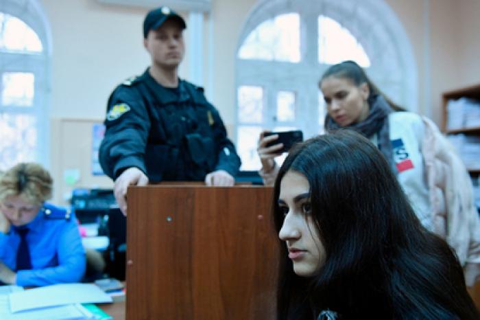 Признательные показания сестер Хачатурян об убийстве отца попали под сомнение