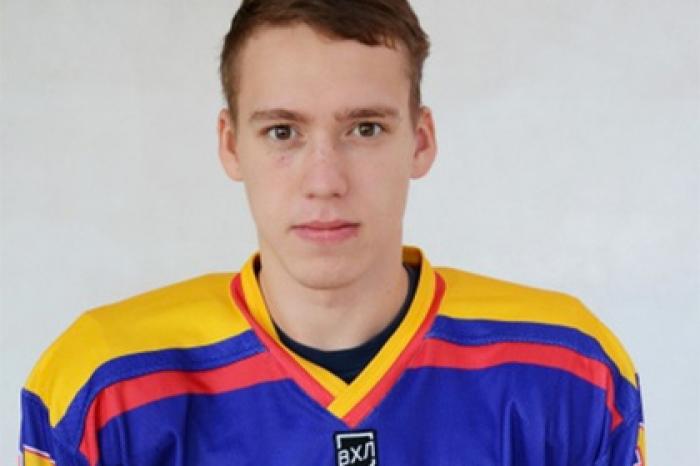 Российского хоккеиста поймали за рулем с поддельными правами