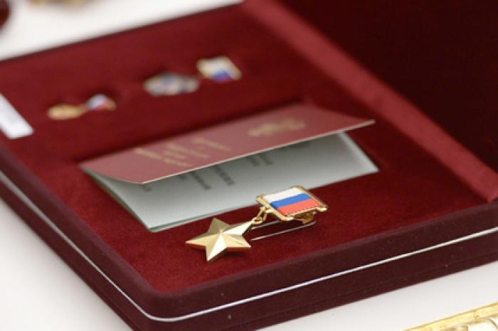 Среди погибших подводников оказались два Героя России