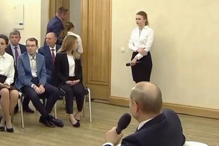 Стало известно о состоянии упавшей в обморок на встрече с Путиным студентки
