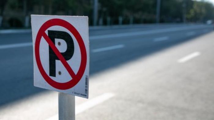 Столичные водители игнорируют правила парковки: с начала года оштрафовали 1150 нарушителей