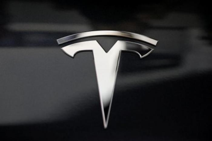 Tesla установила новый рекорд поставок электрокаров