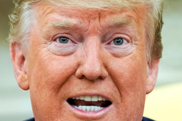 Трамп ответил оскорблениями оскорбившему его британскому послу