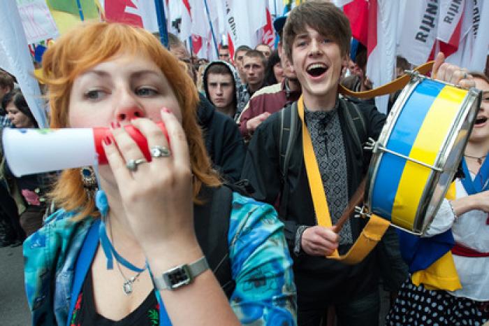 Украинских учителей предупредили о штрафах за русский язык