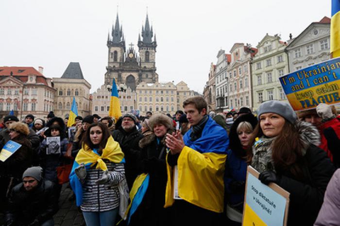 Украинцы обложили данью украинцев в Европе