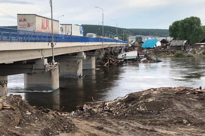 В Иркутской области объявили день траура по жертвам наводнения