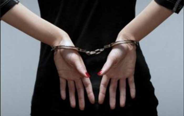 В Кишиневе полиция задержала осужденную за сексуальную эксплуатацию несовершеннолетних