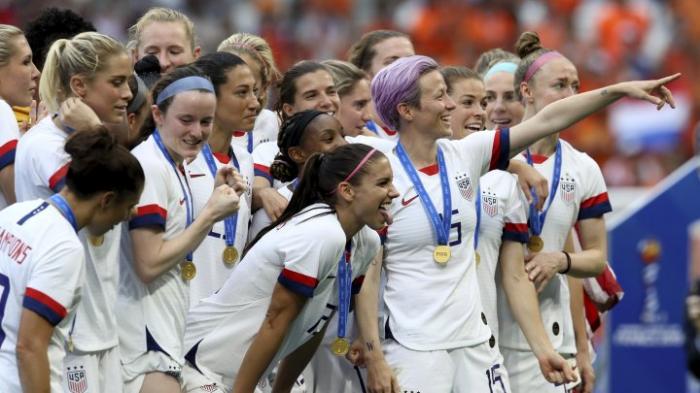 В Нью-Йорке прошел чемпионский парад сборной США по футболу среди женщин