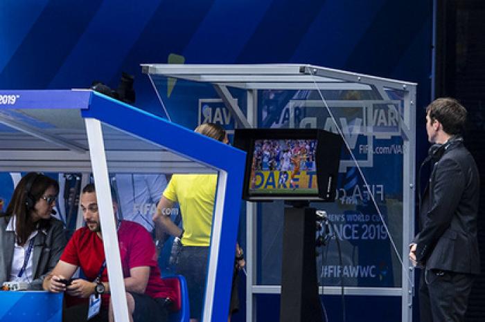 В российском футболе запустят VAR
