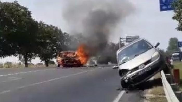 Cерьезное ДТП на трассе Кишинев-Хынчешты: загорелся автомобиль