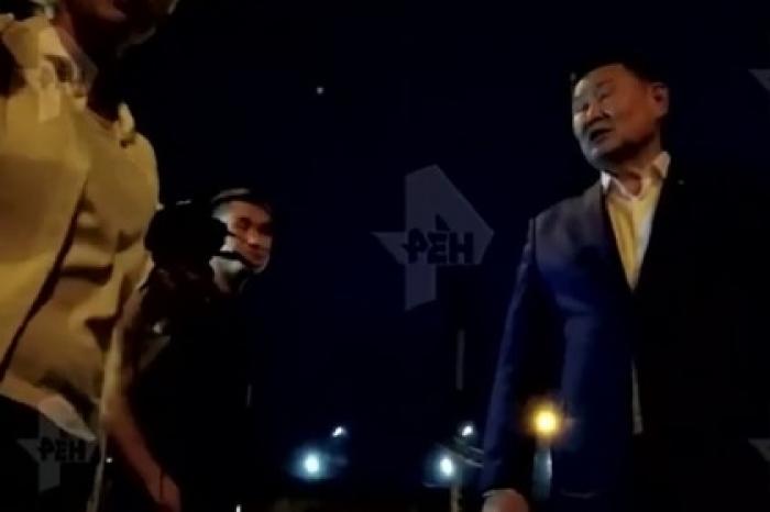 Член Совета Федерации напал на журналистку