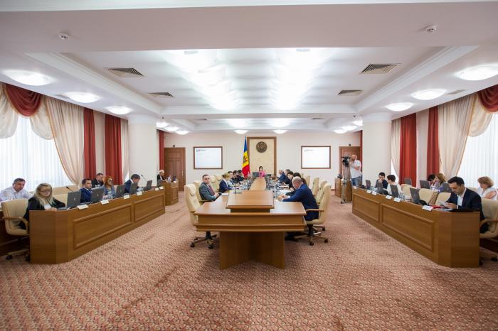 Guvernul a decis numirea lui Andrei Matei în funcția de director CNAM, a abrogat facilitățile fiscale pentru activitățile jocurilor de noroc și a aprobat Programul național în domeniile cercetării și inovării pentru anii 2020-2023