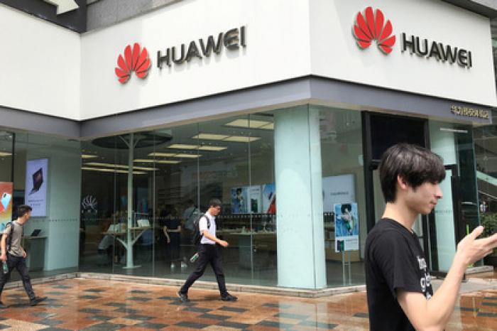 Huawei пошла на хитрость в торговой войне против США